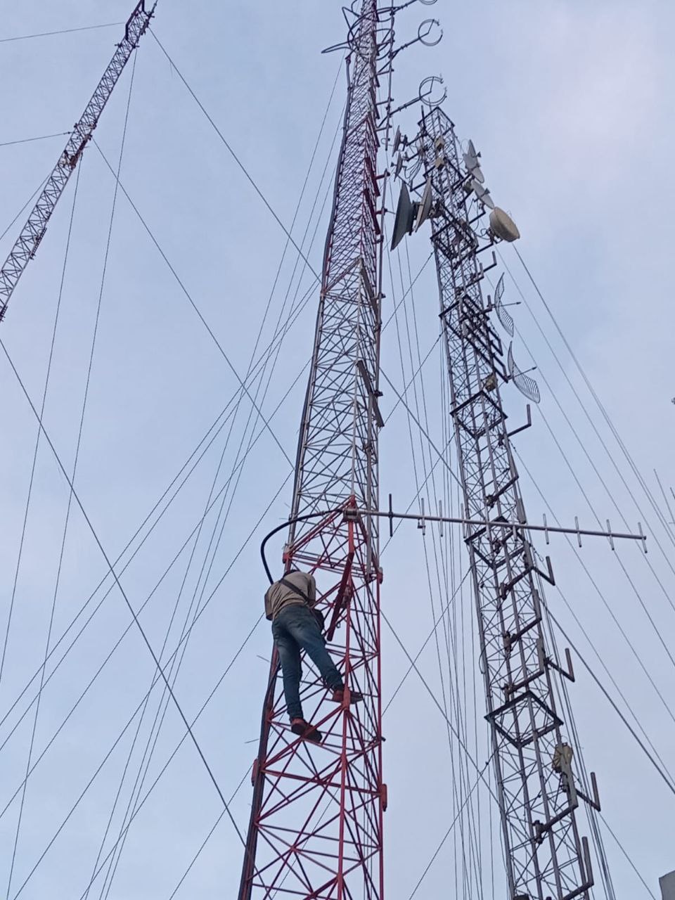Donasi Pengadaan Radio FM Tarbiyah Sunnah